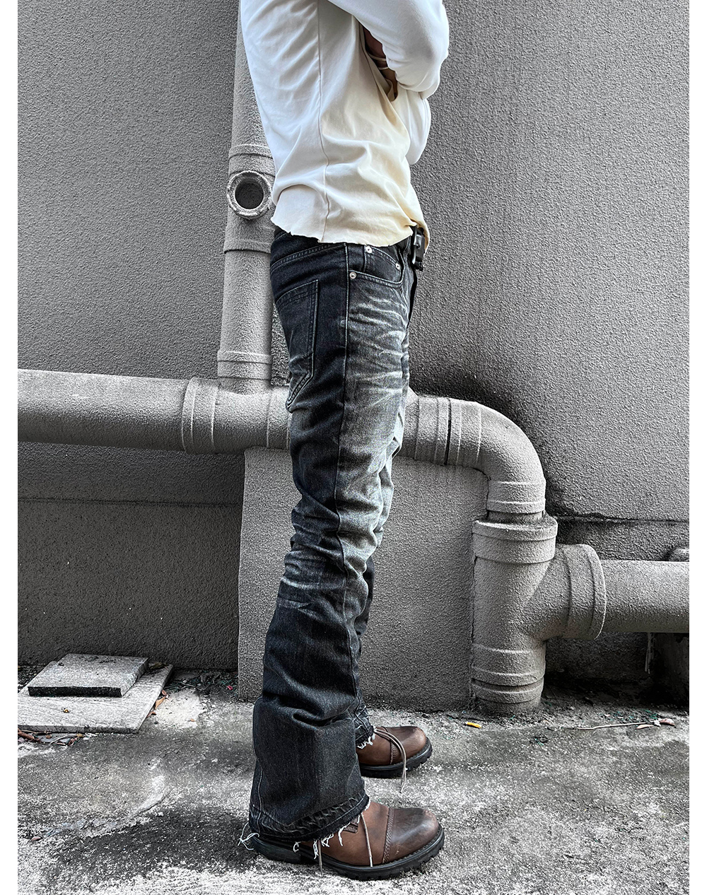 no E mosen] Distressed Grey Denim Slim Fit Jeans - BCAESAR