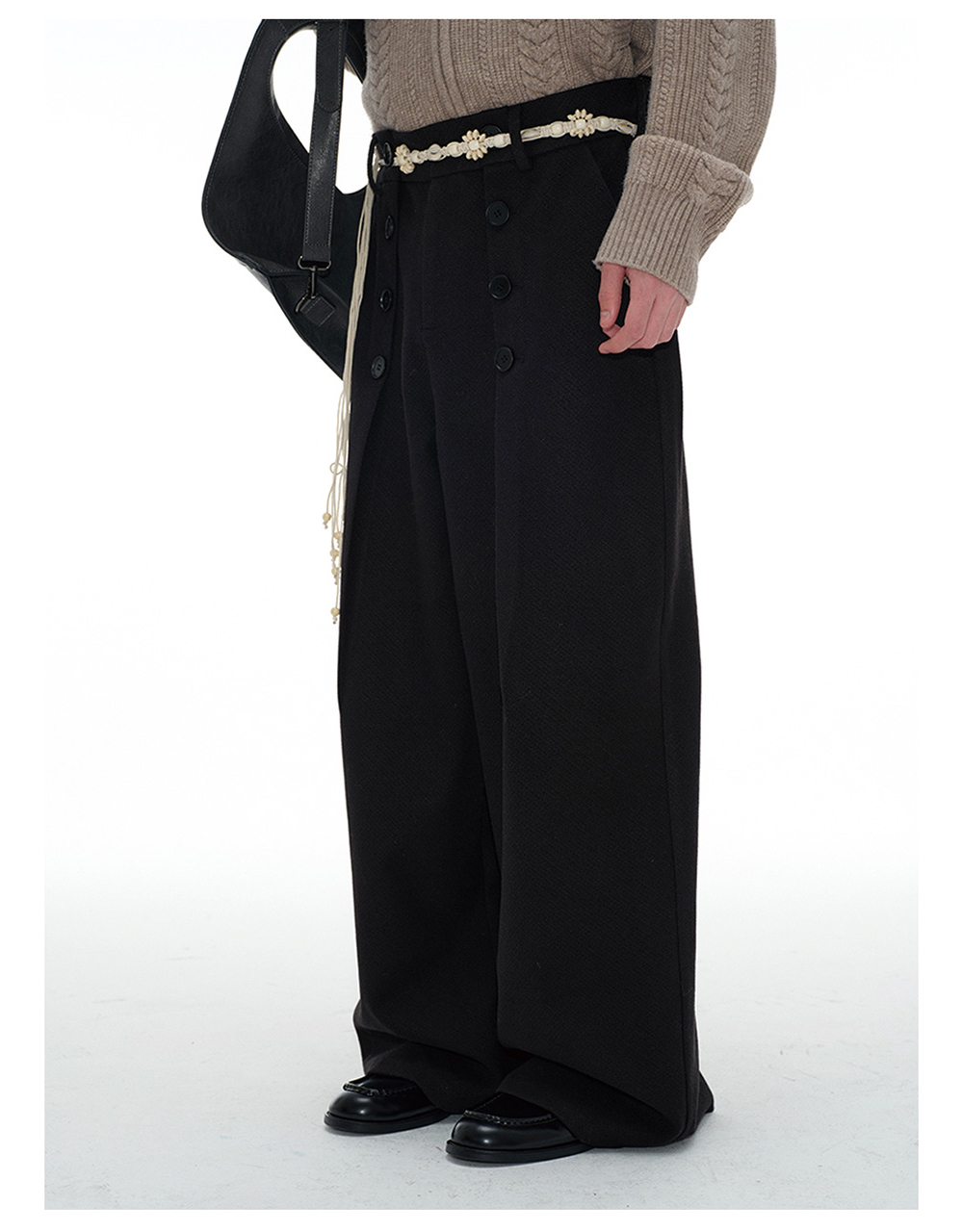 JCAESAR] Wide-fit Button Pants - BCAESAR