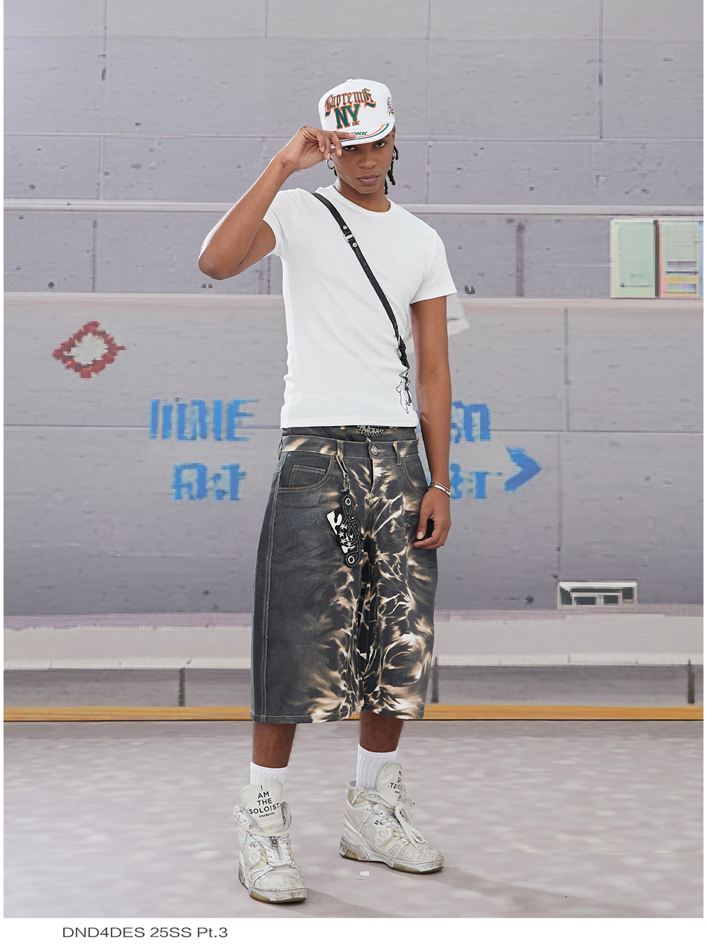 関送込 DND4DES Star Graffiti Patchwork Cartoon Shorts DND4DES Star Graffiti Patchwork Cartoon Denim Oversized Shorts