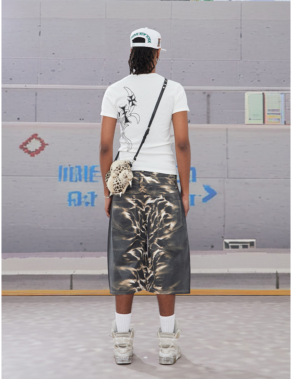国内で当店のみ DND4DES - Hand-Painted Leopard Print Shorts Hand-Painted Leopard Print Shorts - BCAESAR