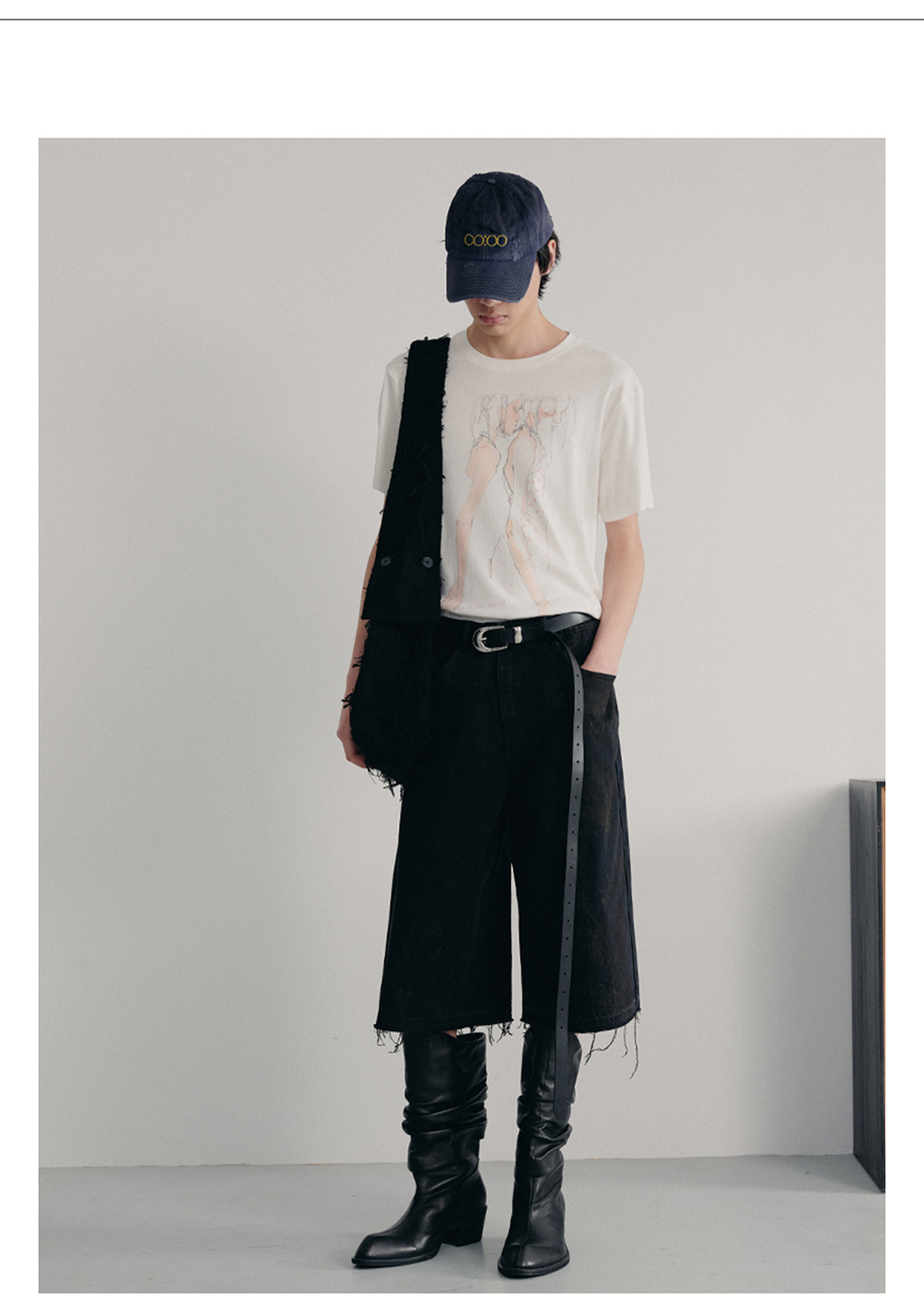 Deconstructed Mummy Shoulder Bag - BCAESAR