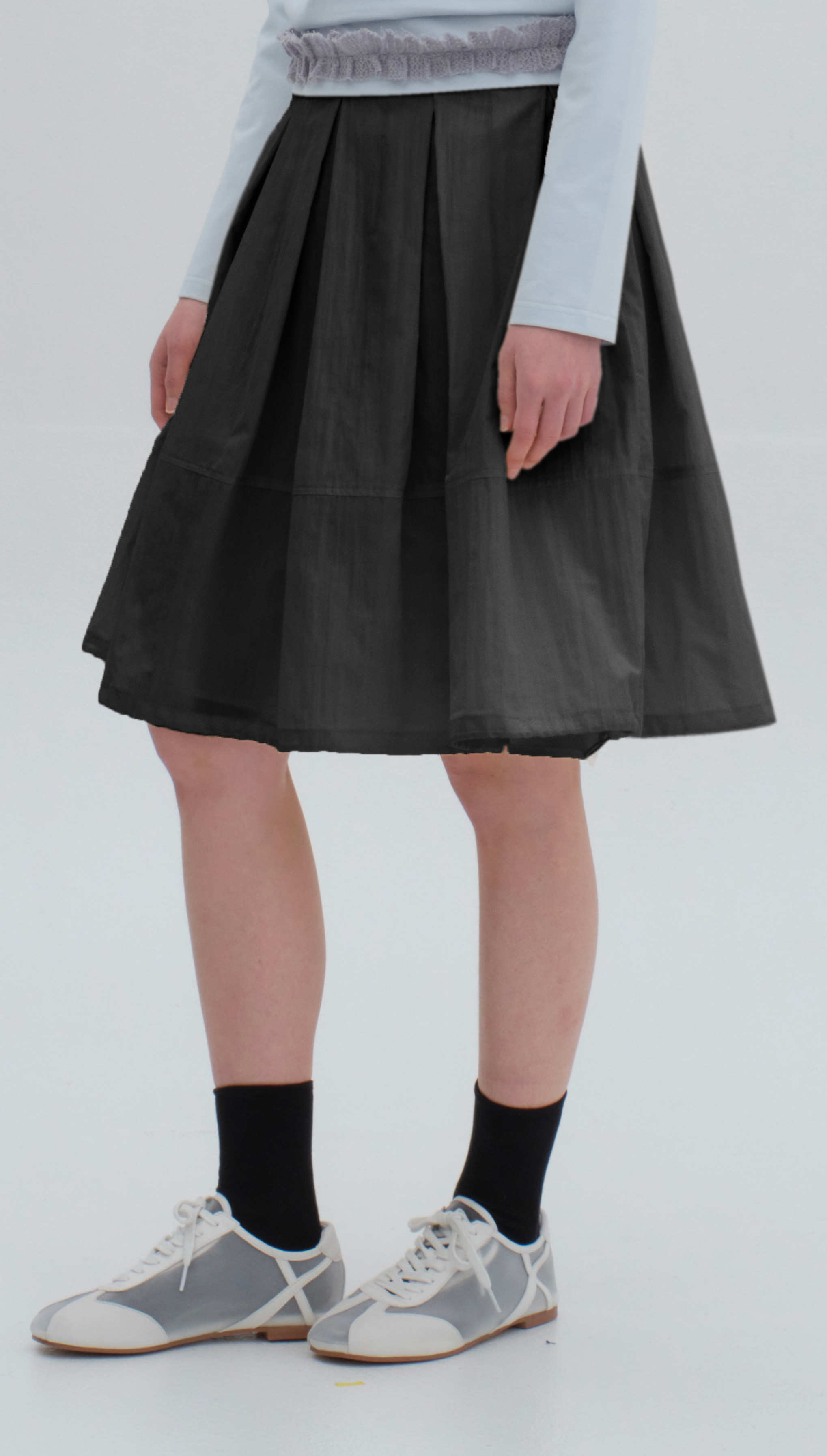 BALLOON FLARE MIDI SKIRT (BLACK) | 리플렉티브룸