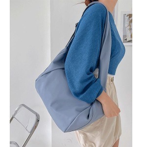 르엔 크로스백 숄더백 보부상 여성 남성 캐주얼 학생 방수 가죽 보조 가방 M1024124