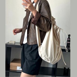 보부상 나일론 스트링 숄더백 메신저백 데일리 여성 학생 여행 크로스백 가벼운 가방 P12553