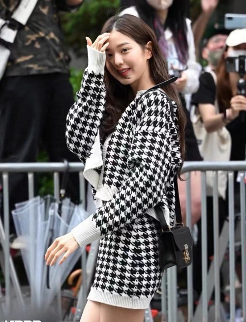 MIU 여성 하운드투스 세트