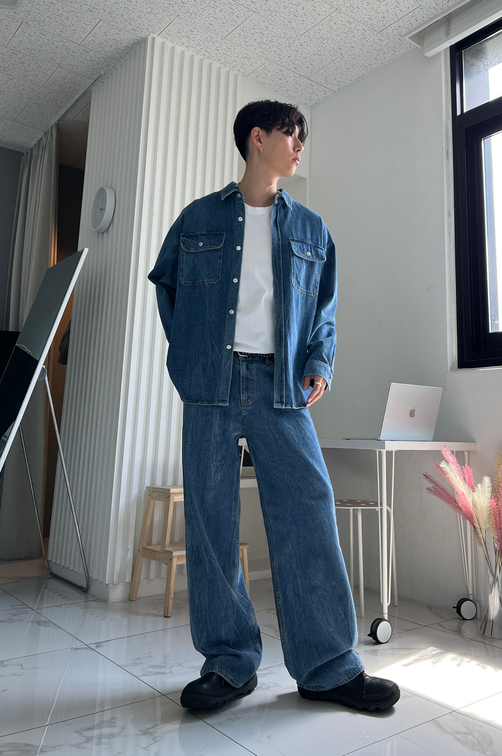 허리띠 모델 착용 이미지-S4L3