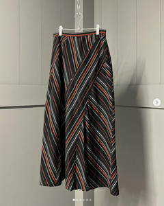 ★2025SS新作★NUUANU★Bellus Skirt Showroom plus Spring 2025 Spicy Retro Distressed Knitted