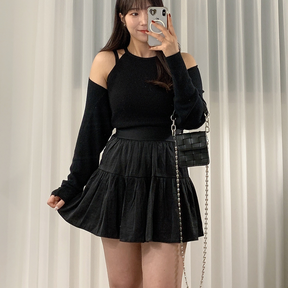 Leon Back-banding frill mini skirt A0050