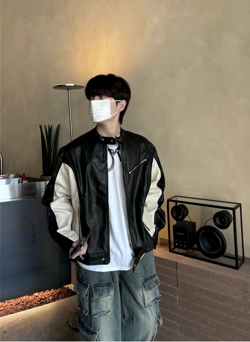 재킷 모델 착용 이미지-S35L73