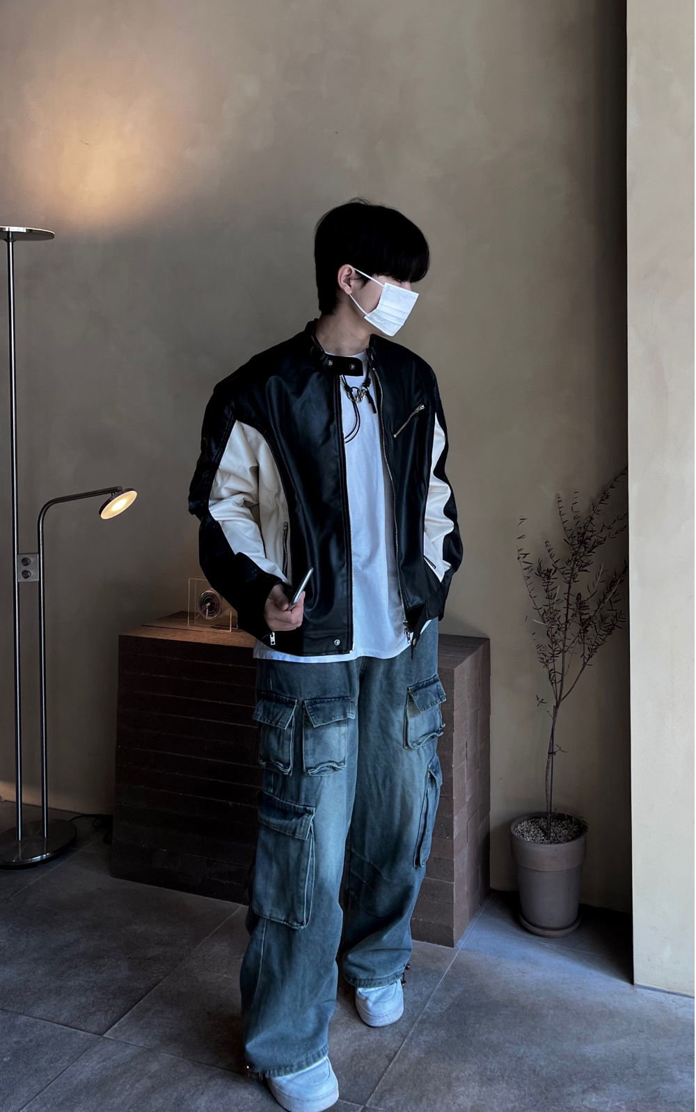 재킷 모델 착용 이미지-S42L1