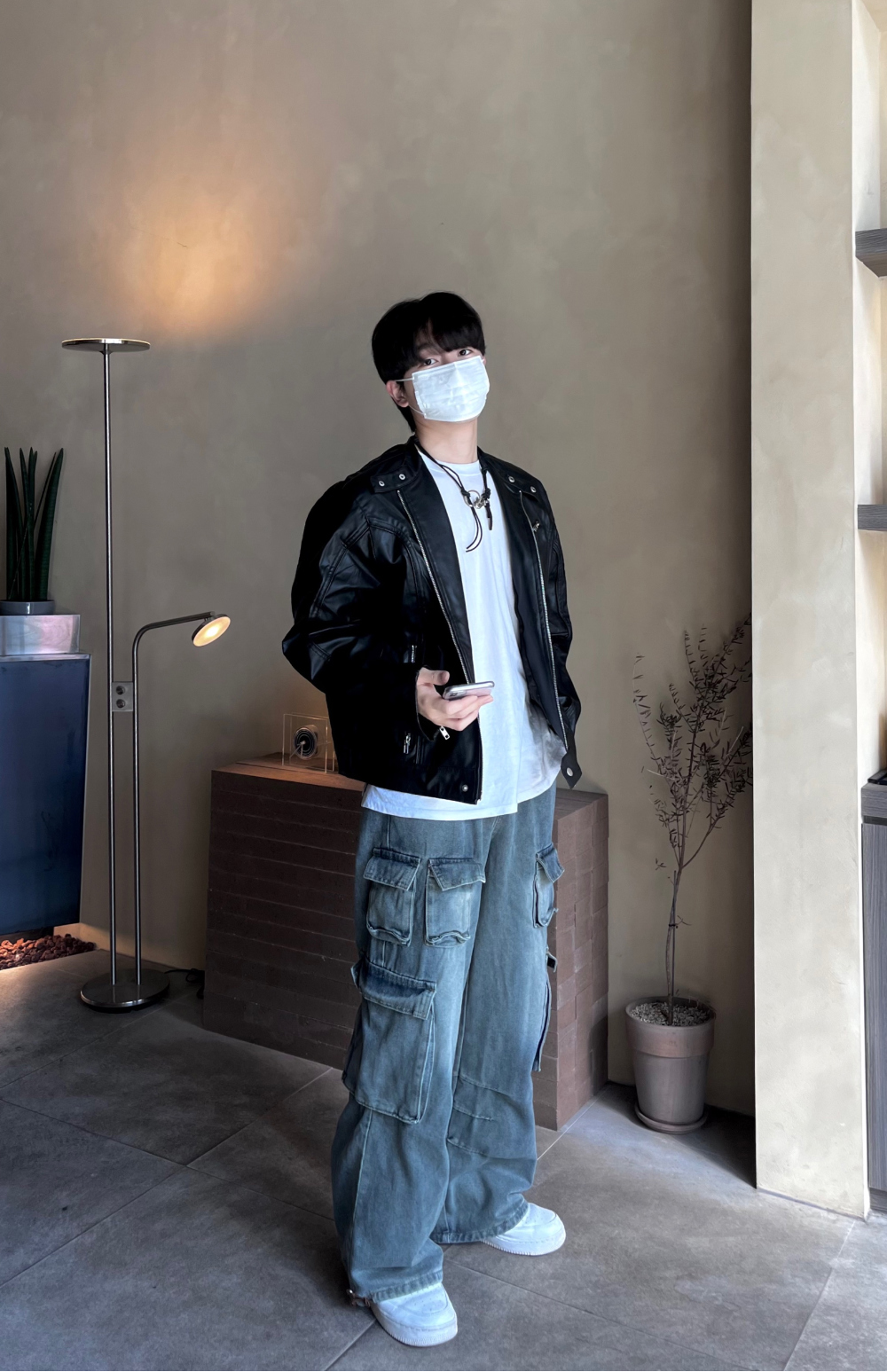 재킷 모델 착용 이미지-S26L22