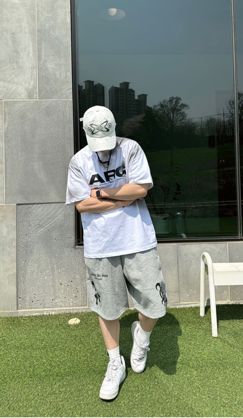 반바지 모델 착용 이미지-S47L77