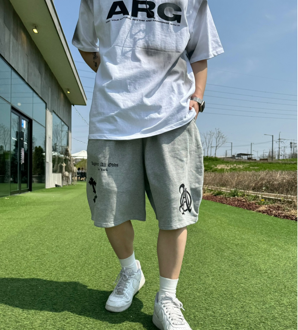 반바지 모델 착용 이미지-S39L73