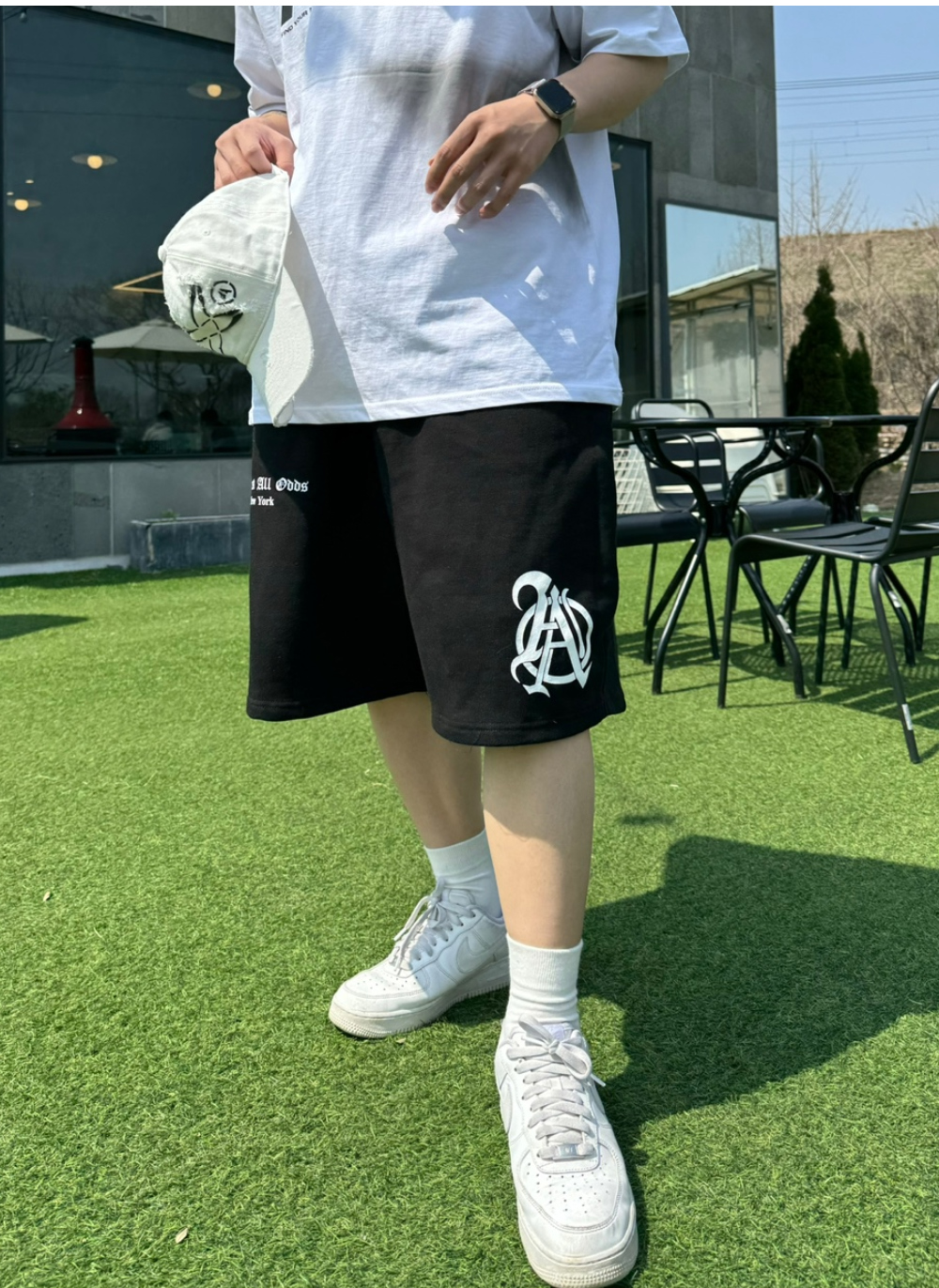 반바지 모델 착용 이미지-S26L28