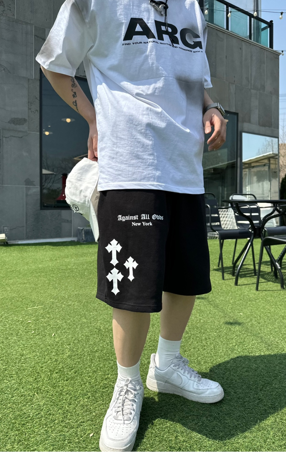 반바지 모델 착용 이미지-S35L73