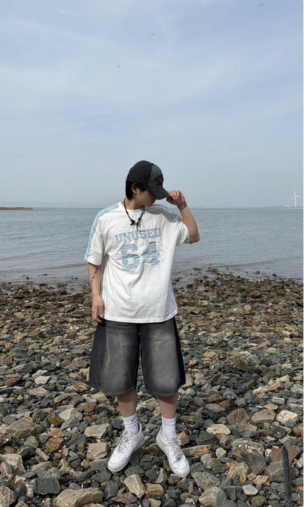 반바지 모델 착용 이미지-S26L21