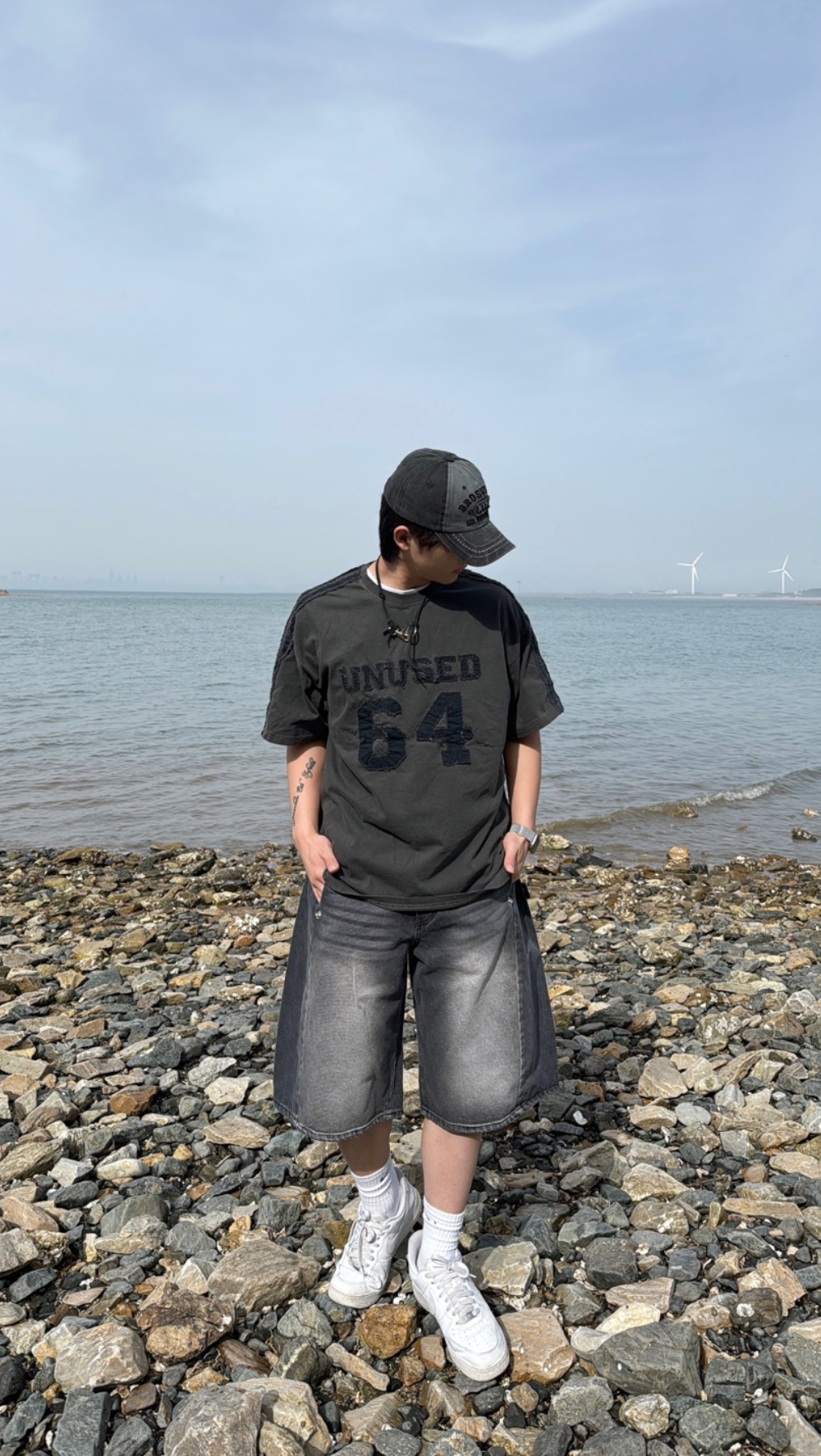 반바지 모델 착용 이미지-S26L29