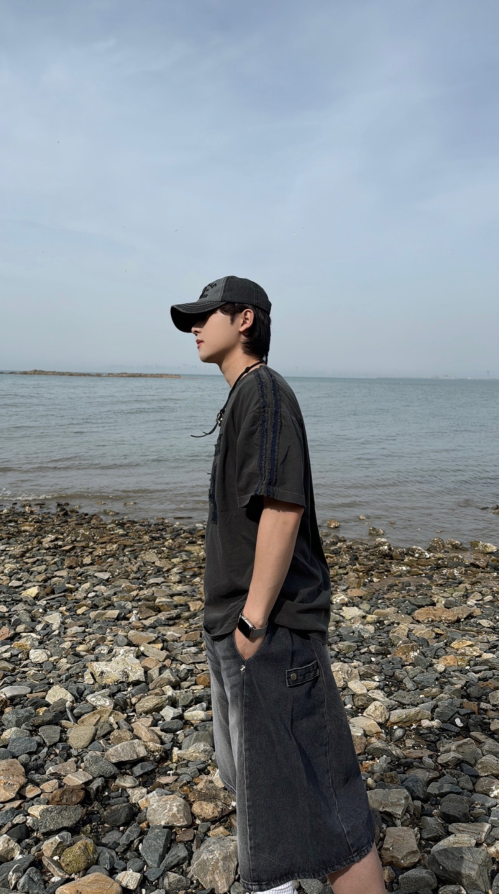 반바지 모델 착용 이미지-S26L23