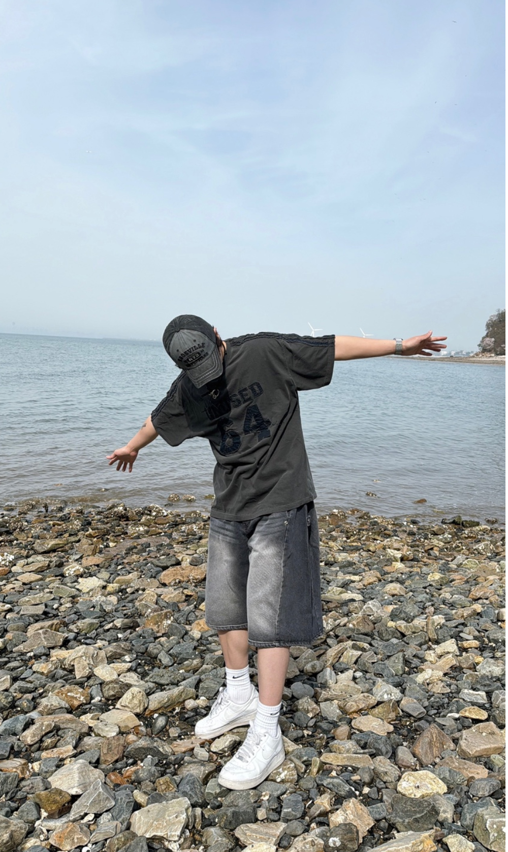 반바지 모델 착용 이미지-S47L76