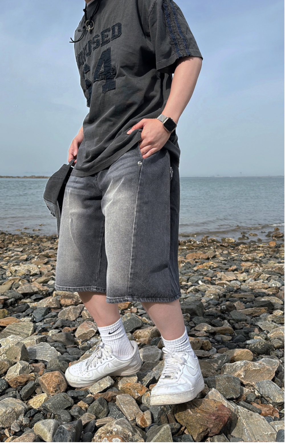 반바지 모델 착용 이미지-S35L71