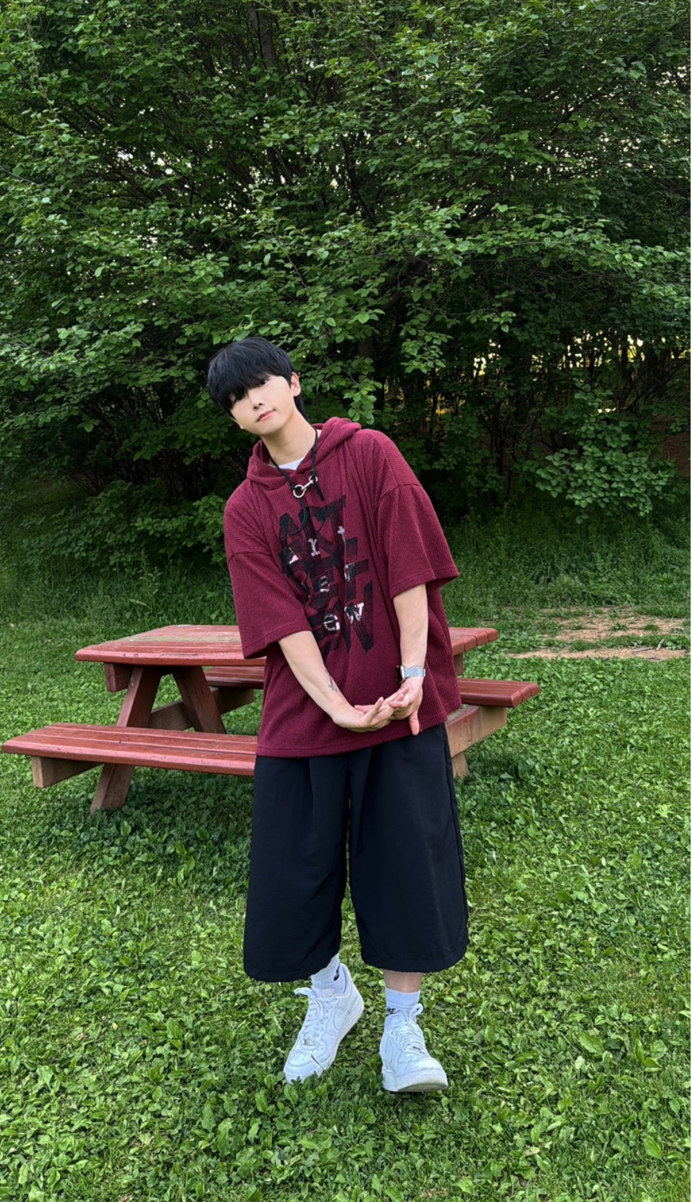 반팔 티셔츠 모델 착용 이미지-S26L18