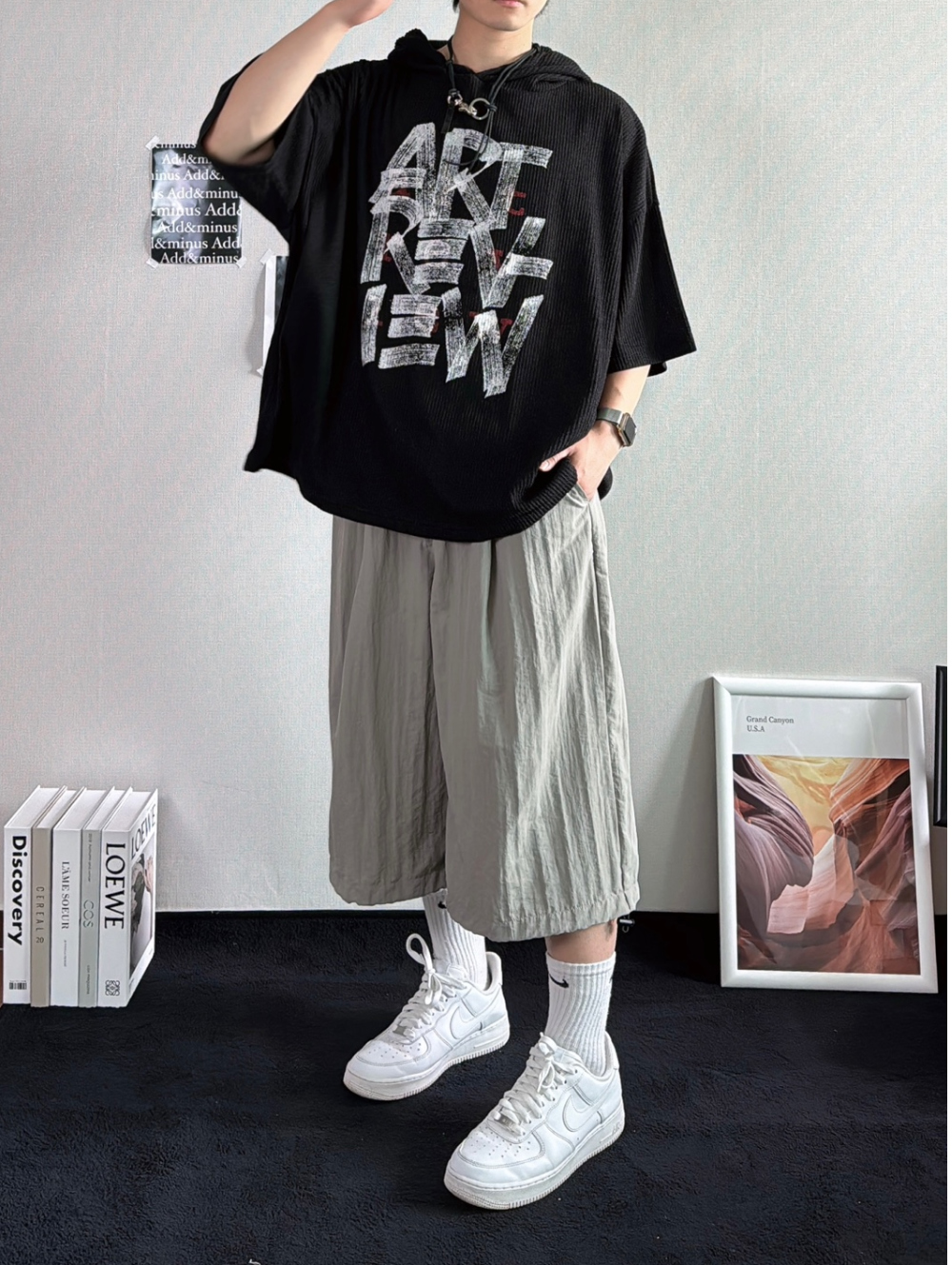 반팔 티셔츠 모델 착용 이미지-S39L75