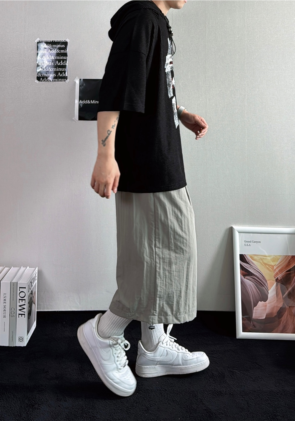 반팔 티셔츠 모델 착용 이미지-S41L7