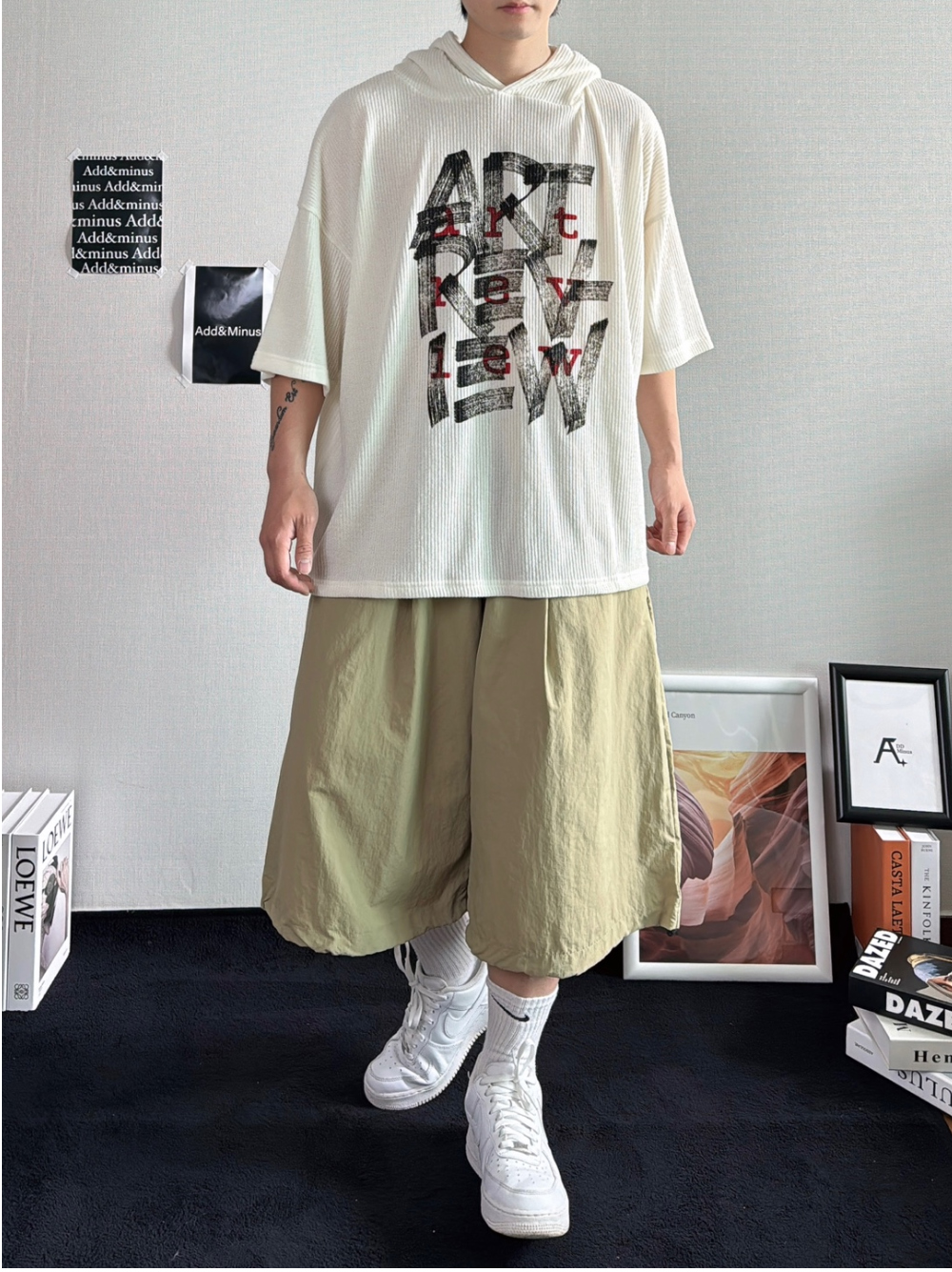 반팔 티셔츠 모델 착용 이미지-S41L6