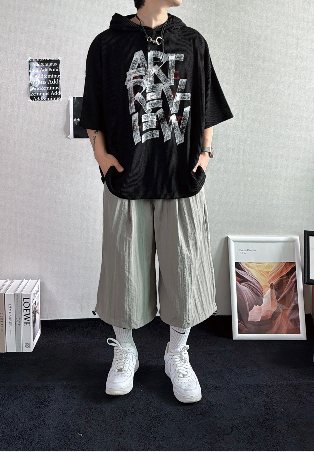 반팔 티셔츠 모델 착용 이미지-S47L71