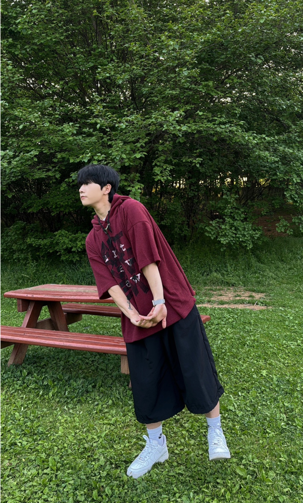 반팔 티셔츠 모델 착용 이미지-S26L29