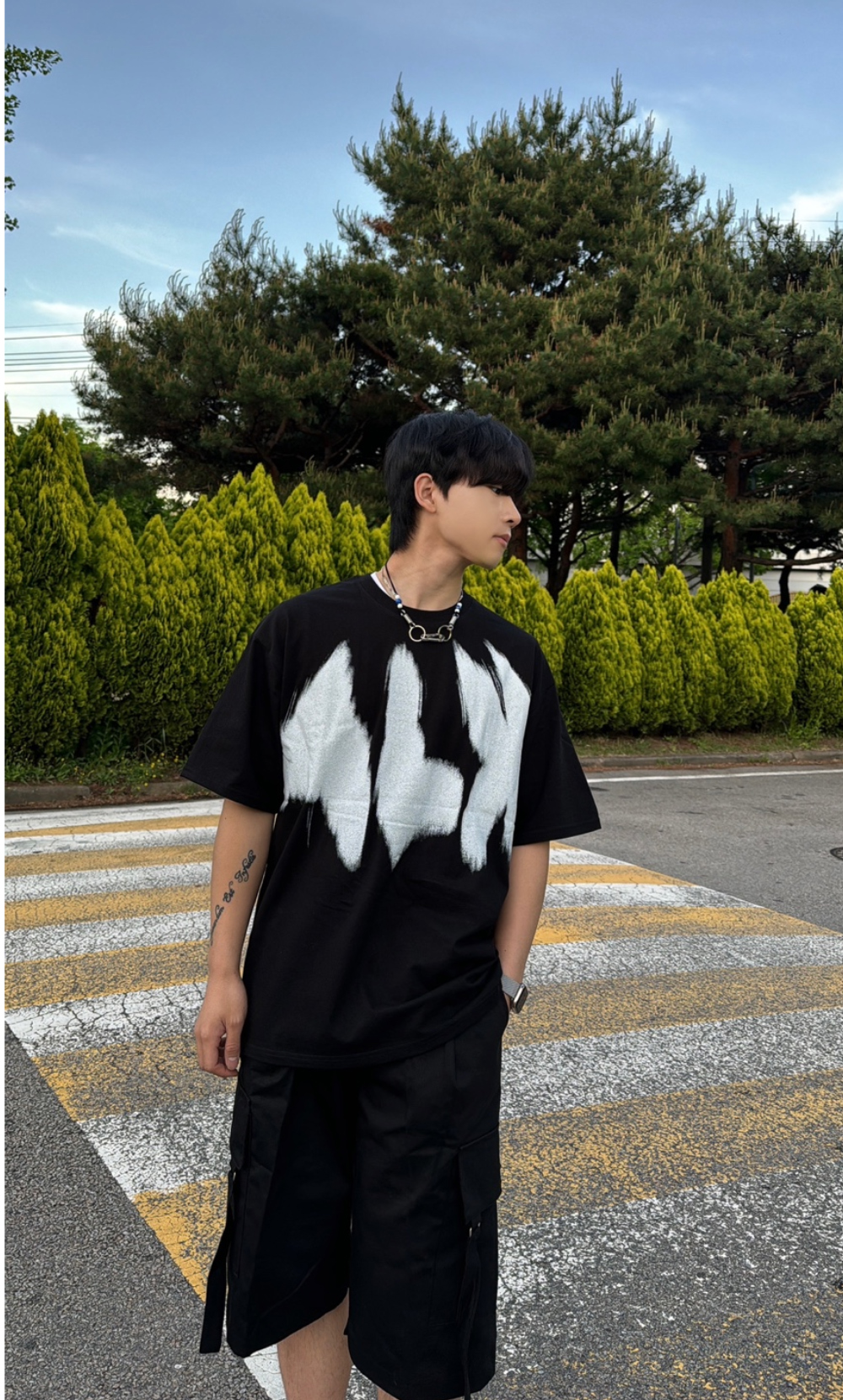 반팔 티셔츠 모델 착용 이미지-S26L29