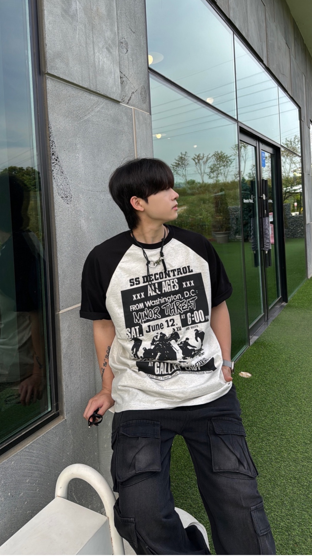 반팔 티셔츠 모델 착용 이미지-S26L16