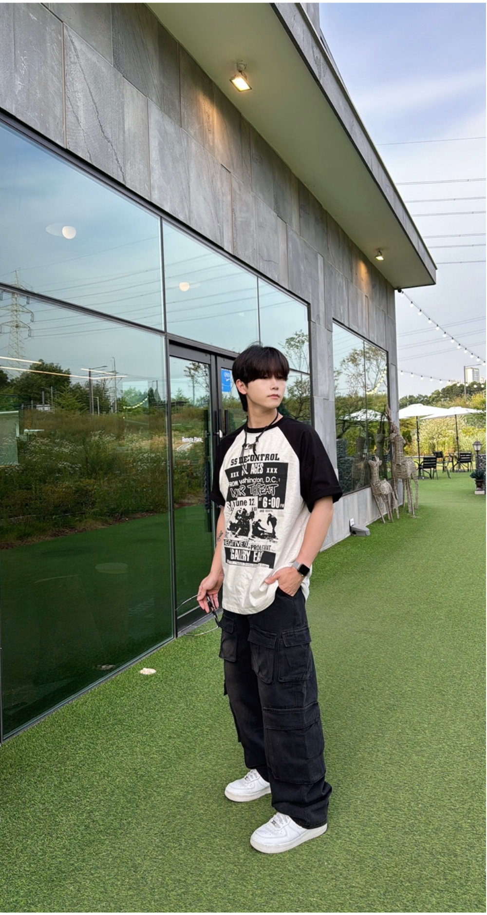 반팔 티셔츠 모델 착용 이미지-S26L18