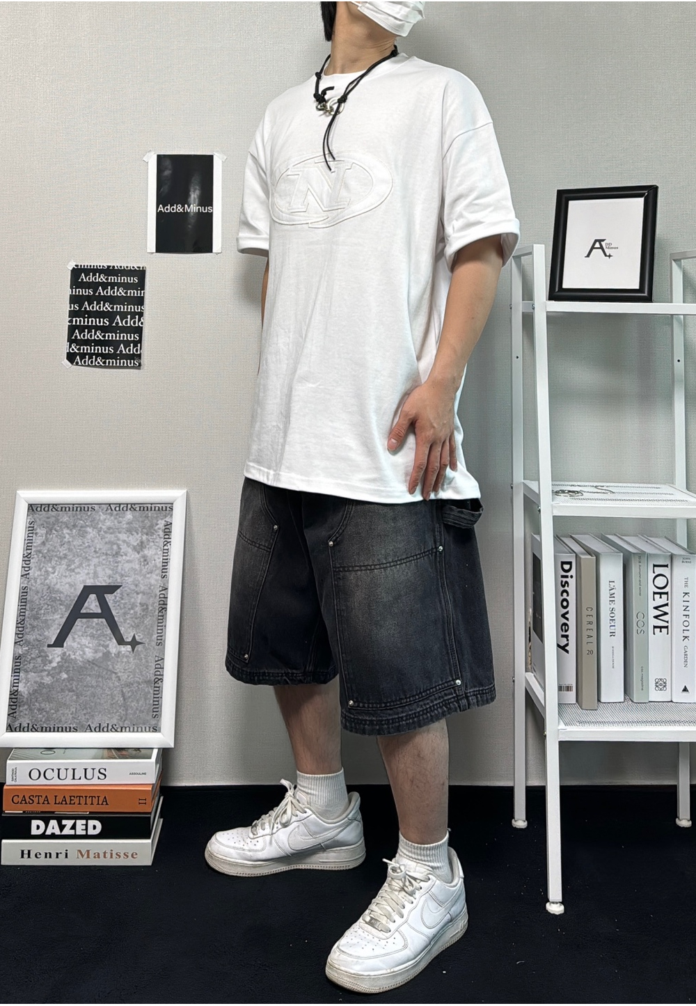 반팔 티셔츠 모델 착용 이미지-S41L7