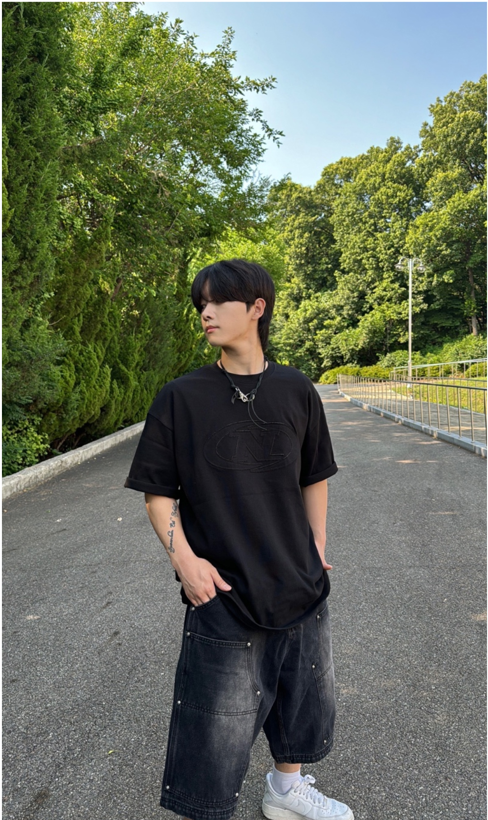 반팔 티셔츠 모델 착용 이미지-S26L20