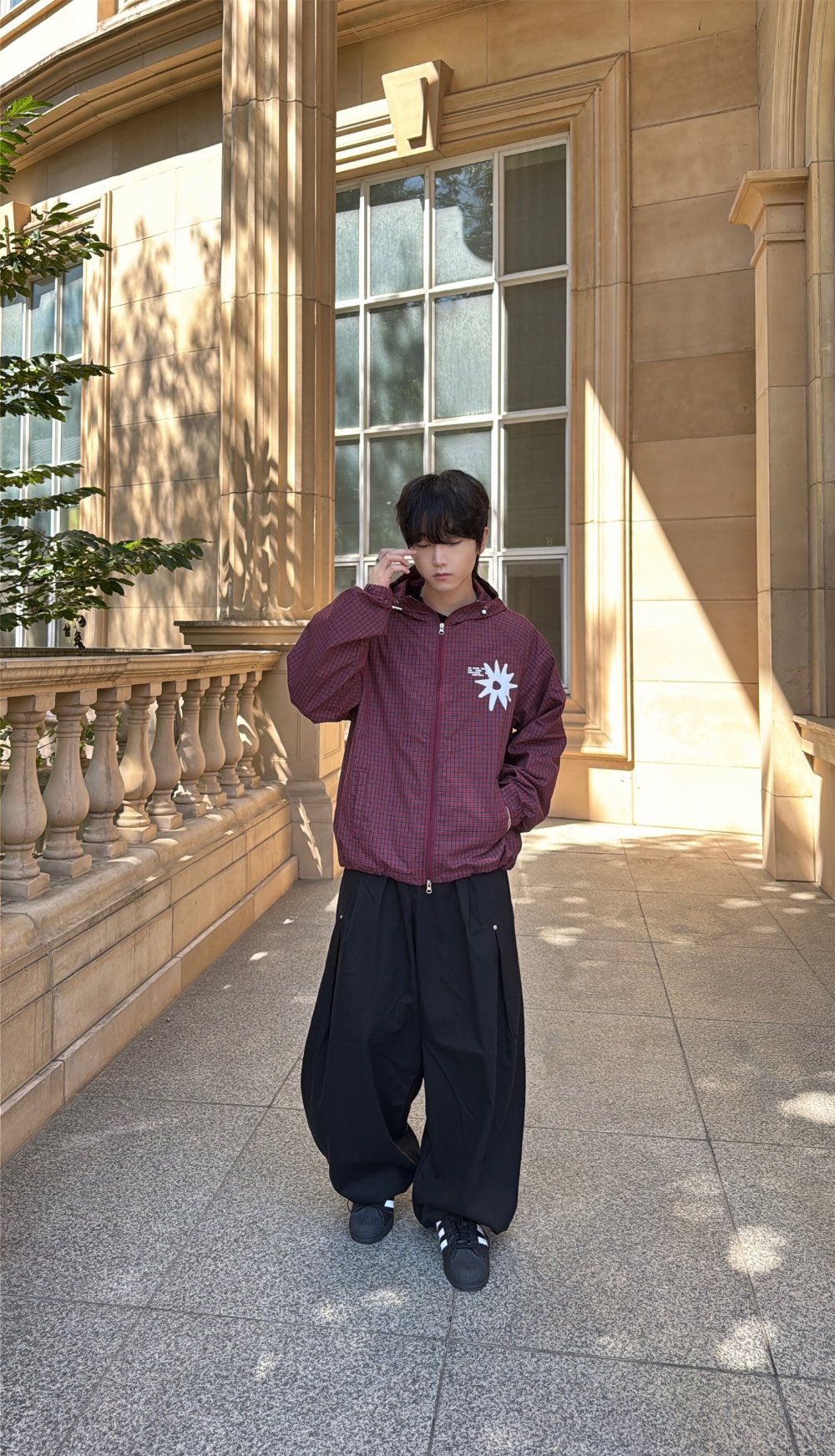 바지 모델 착용 이미지-S25L32