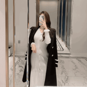 로얄 블루밍 배색 코트 울90% 앙고라 10% / S, M