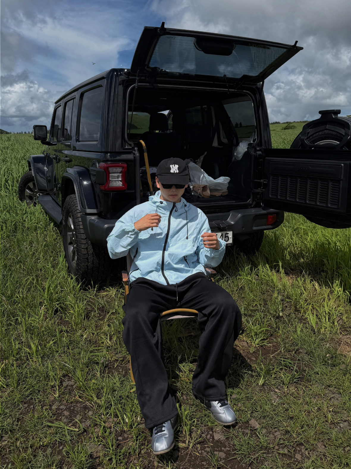 바지 모델 착용 이미지-S4L7