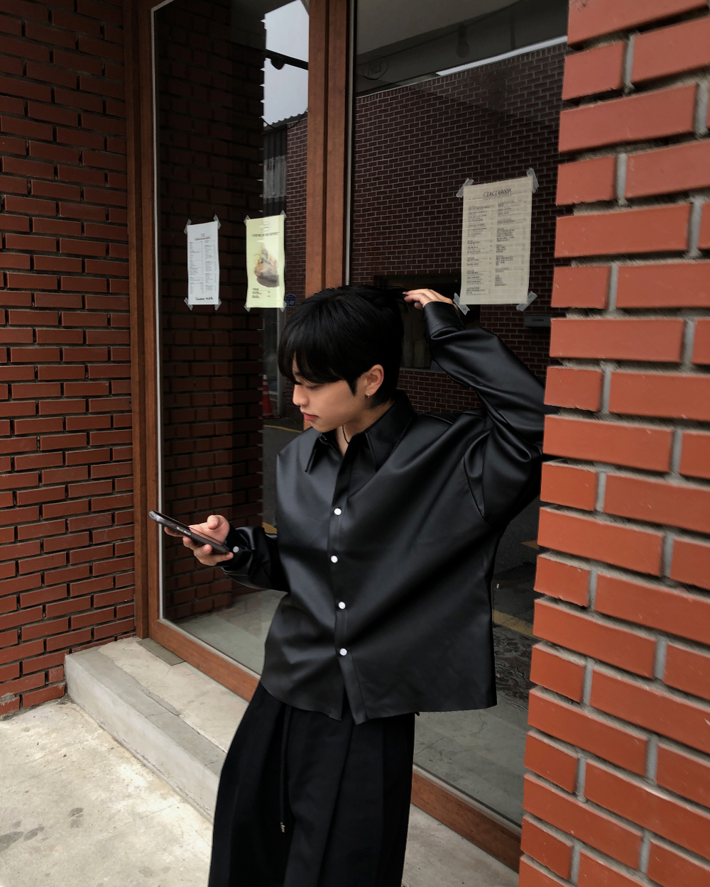 바지 모델 착용 이미지-S1L30