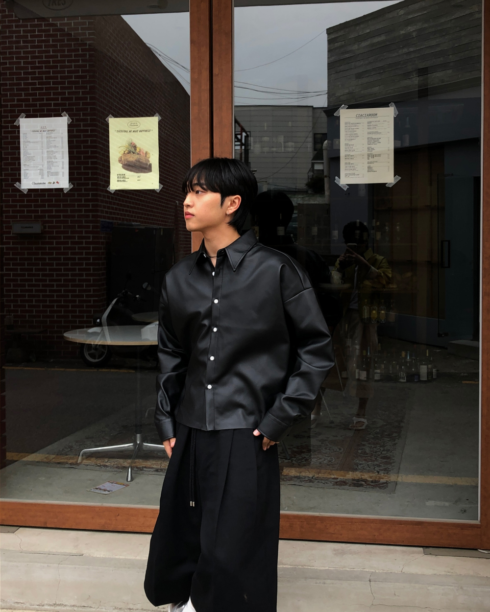 바지 모델 착용 이미지-S1L36