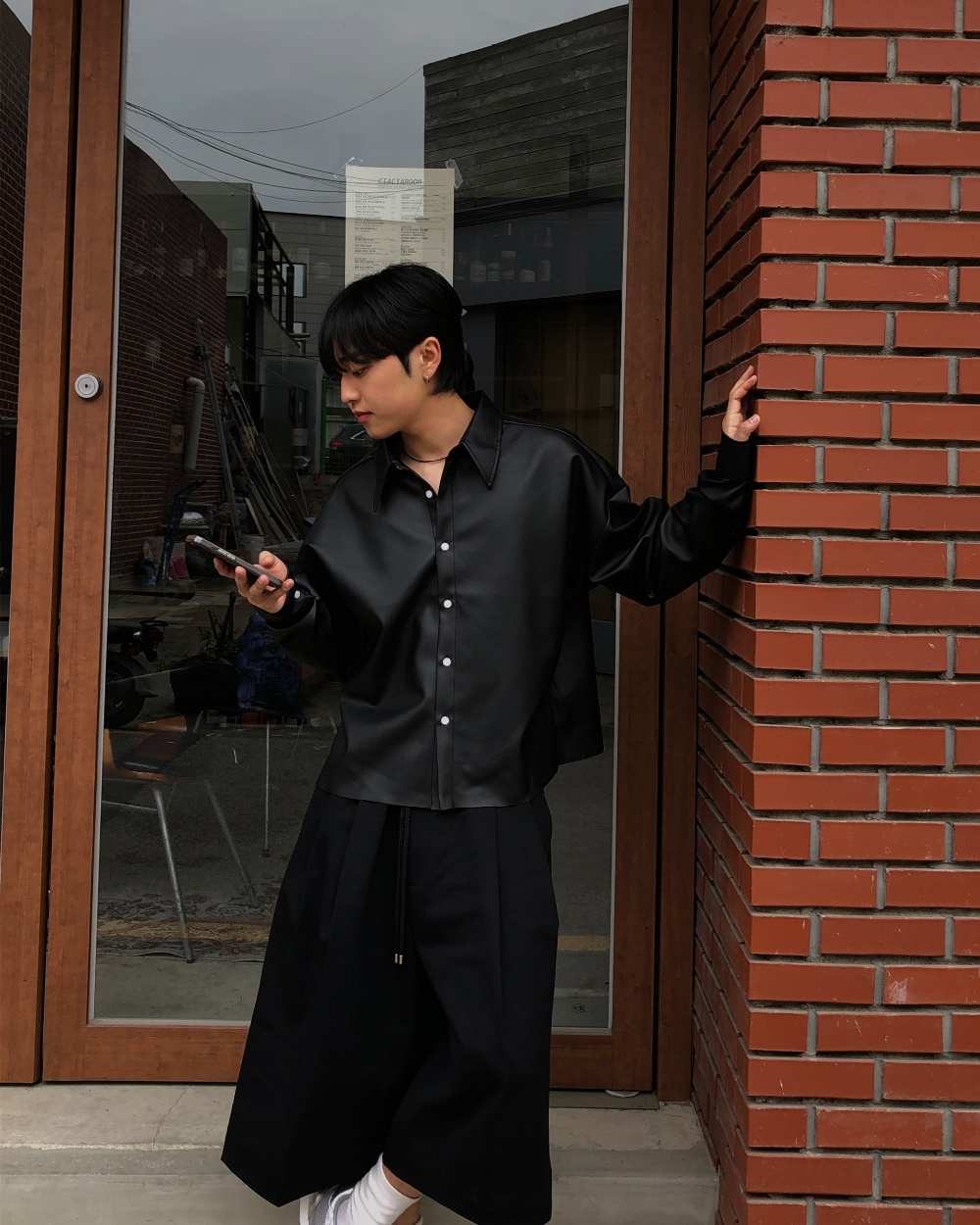 바지 모델 착용 이미지-S1L41