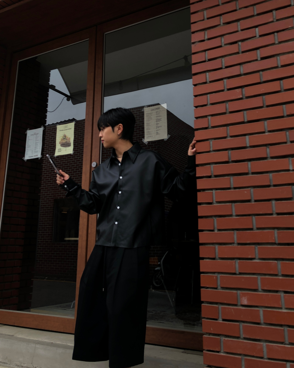 바지 모델 착용 이미지-S1L24