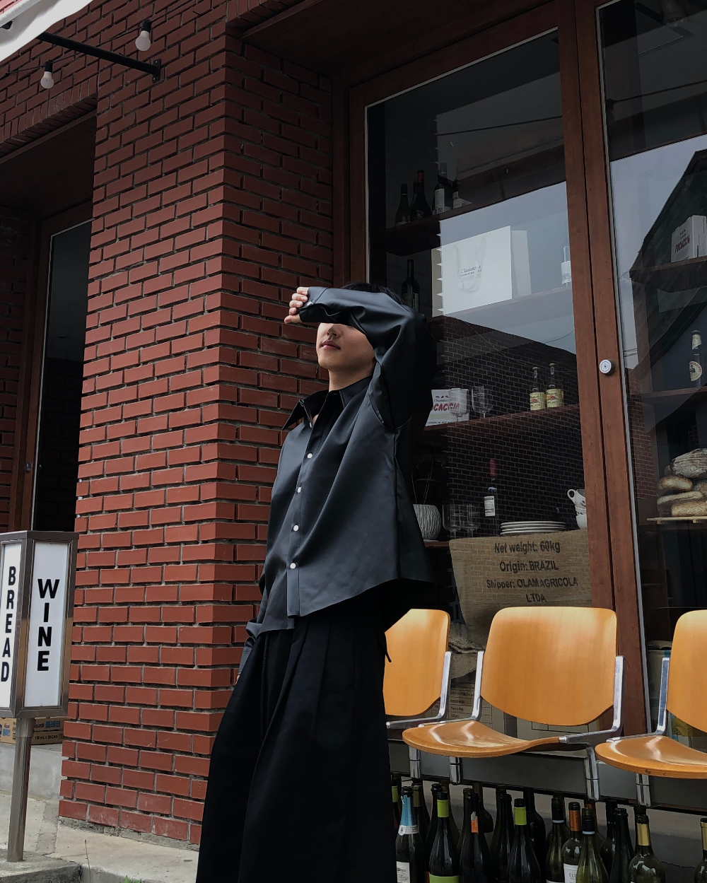 바지 모델 착용 이미지-S1L43