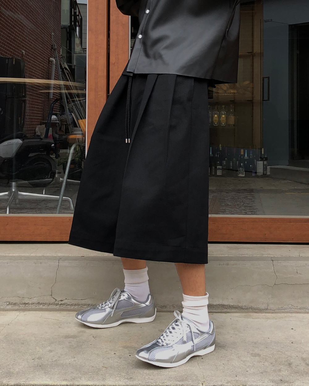 바지 모델 착용 이미지-S1L14