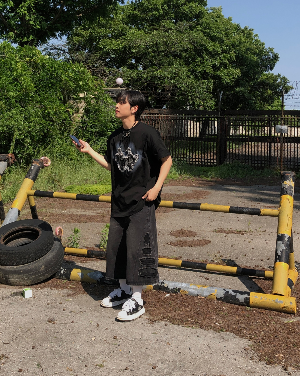 반팔 티셔츠 모델 착용 이미지-S1L37