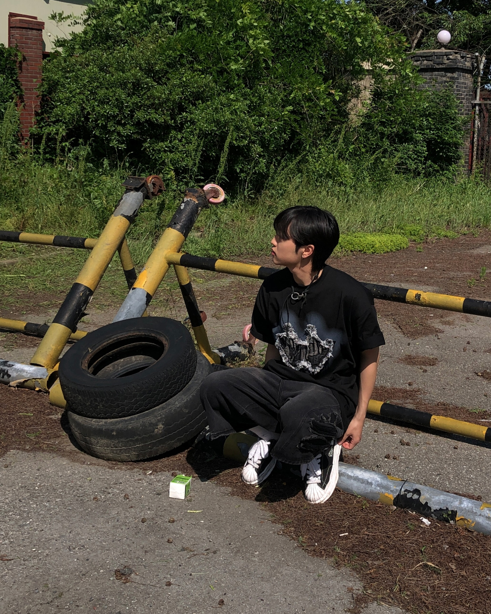 반팔 티셔츠 모델 착용 이미지-S1L33