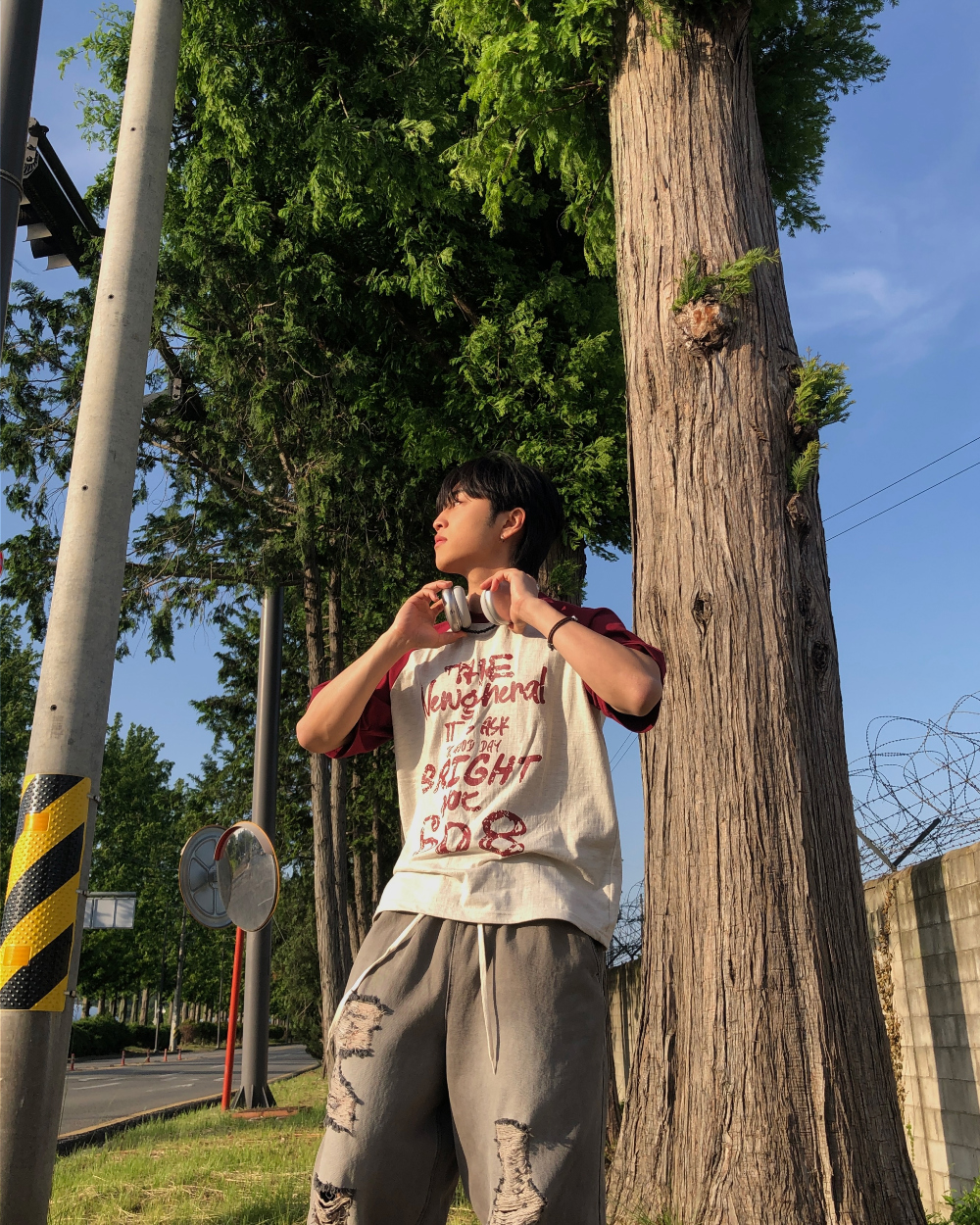 반팔 티셔츠 모델 착용 이미지-S1L31