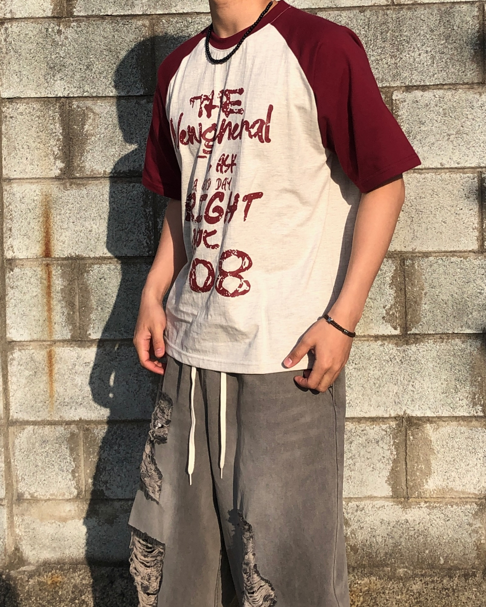 반팔 티셔츠 모델 착용 이미지-S1L29