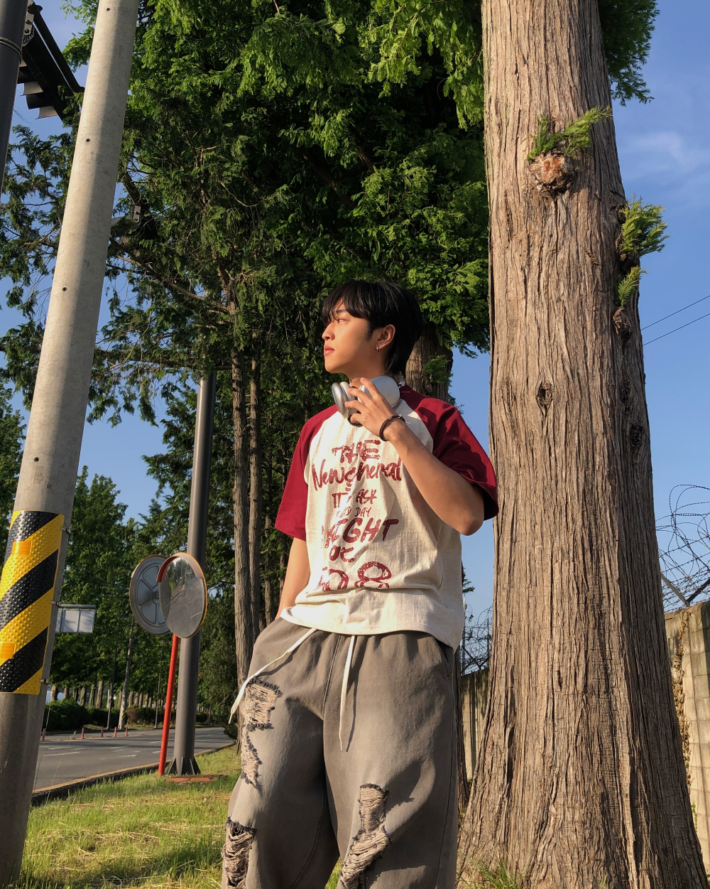 반팔 티셔츠 모델 착용 이미지-S1L32