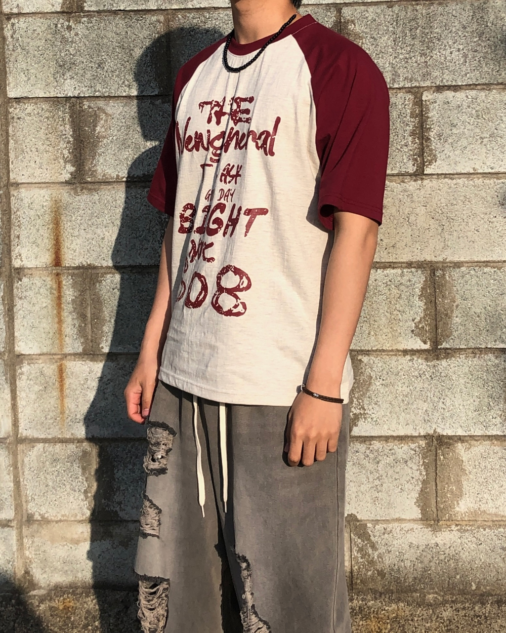 반팔 티셔츠 모델 착용 이미지-S1L17